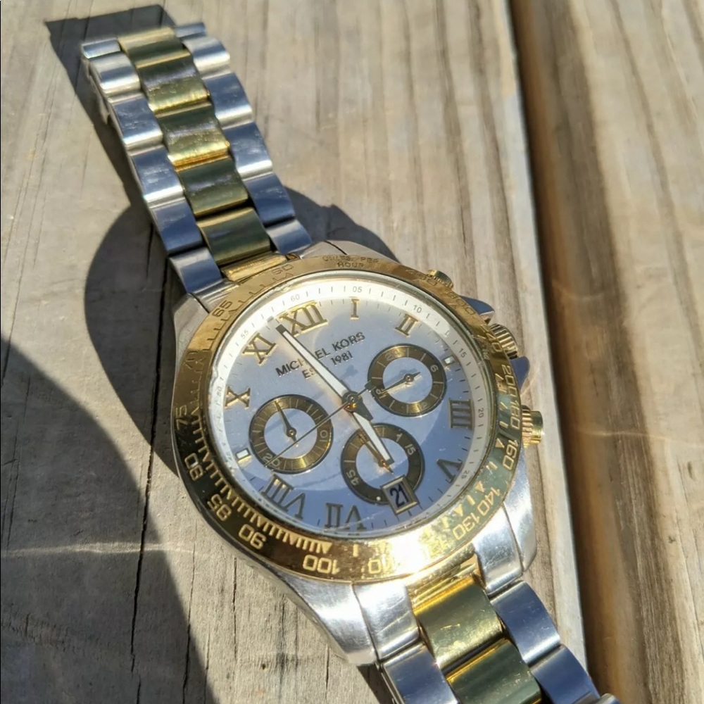 Michael Kors Layton Chronograph Silver /Gold Watch - Picture 6 of 6